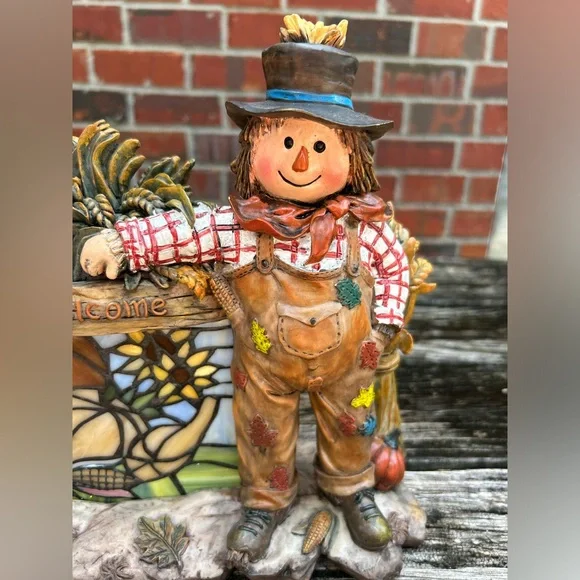 VTG “Harvest Welcome” Scarecrow Cornfield Stained Glass Light Up Lamp Fall Decor